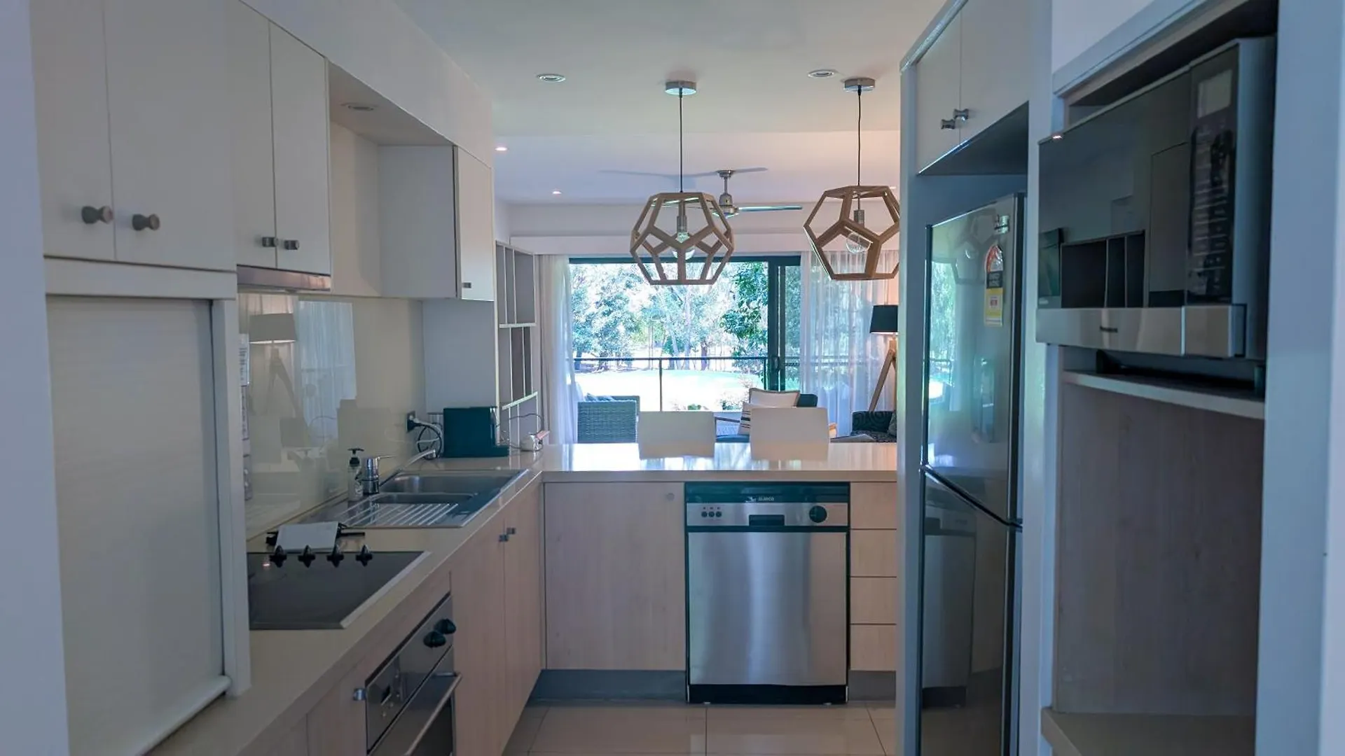Eagle View - Noosa Springs Apartment