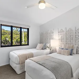 Holiday home Riverfront Splendour, Ideal For Families, Noosa Heads
